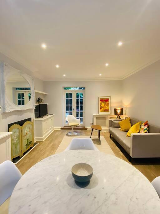 Апартаменти Beautiful 2 Bed/ 2 Bath Notting Hill Garden Flat Лондон Екстер'єр фото