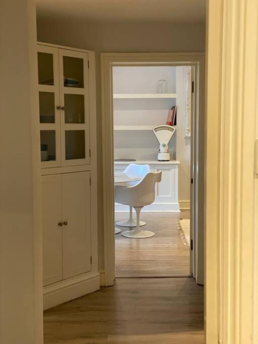 Апартаменти Beautiful 2 Bed/ 2 Bath Notting Hill Garden Flat Лондон Екстер'єр фото