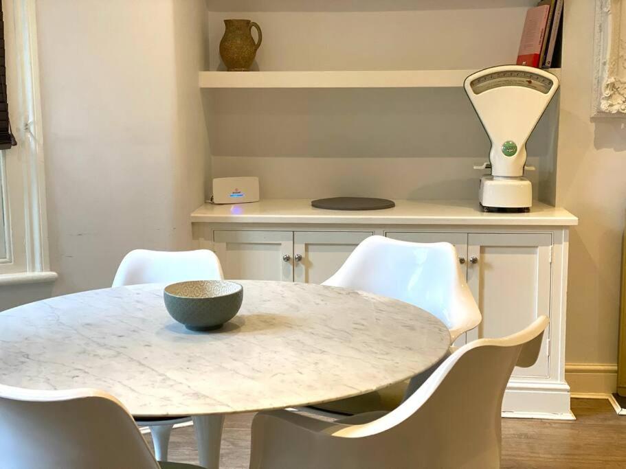 Апартаменти Beautiful 2 Bed/ 2 Bath Notting Hill Garden Flat Лондон Екстер'єр фото